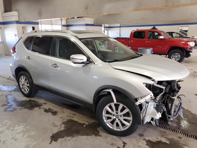 5N1AT2MV1JC754131 - 2018 NISSAN ROGUE S 银色 照片 4