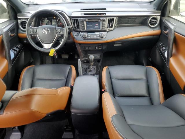 JTMJFREV2JJ232333 - 2018 TOYOTA RAV4 SE 银色 照片 8