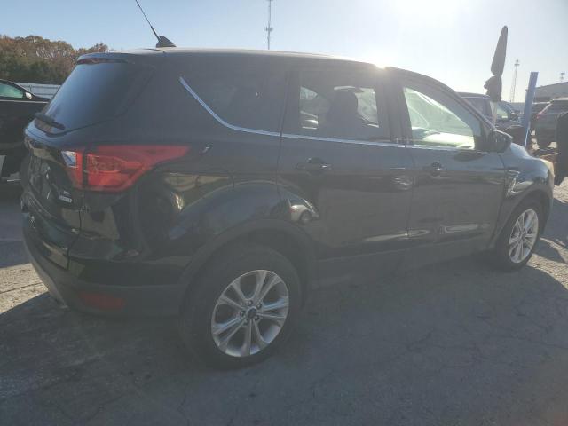 1FMCU0GD8KUB13230 - 2019 FORD ESCAPE SE BLACK photo 3