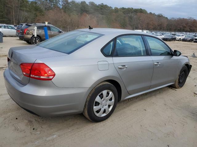 1VWAP7A30CC017883 - 2012 VOLKSWAGEN PASSAT S Argent photo 3