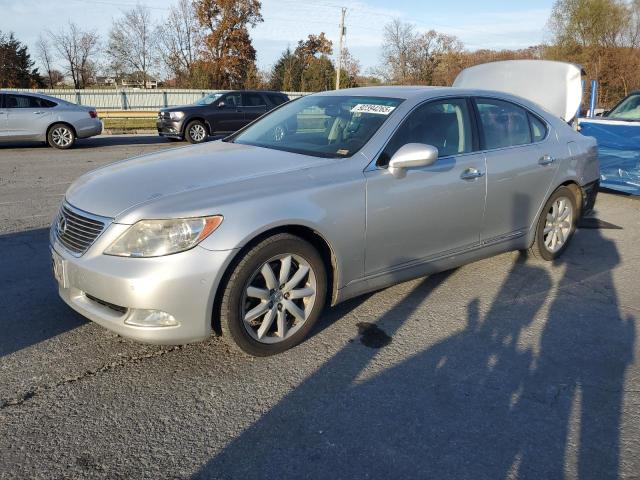 2007 LEXUS LS 460, 