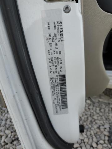 2C4RC1BG4GR290242 - 2016 CHRYSLER TOWN & COU TOURING WHITE photo 13