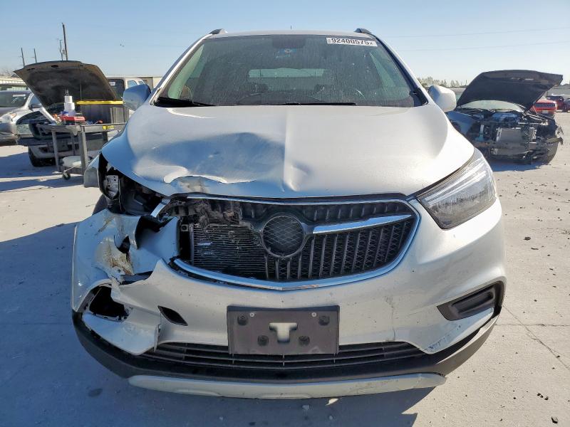 KL4CJESM4NB567471 - 2022 BUICK ENCORE PREFERRED SILVER photo 5