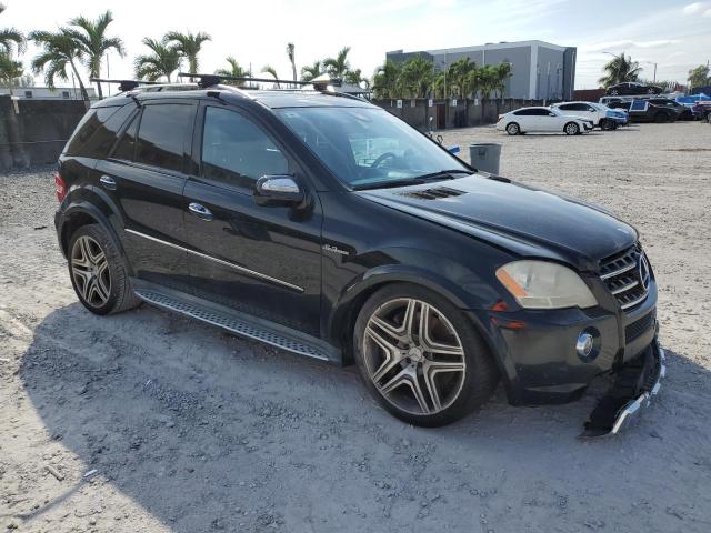 4JGBB7HBXAA561637 - 2010 MERCEDES-BENZ ML 63 AMG BLACK photo 4