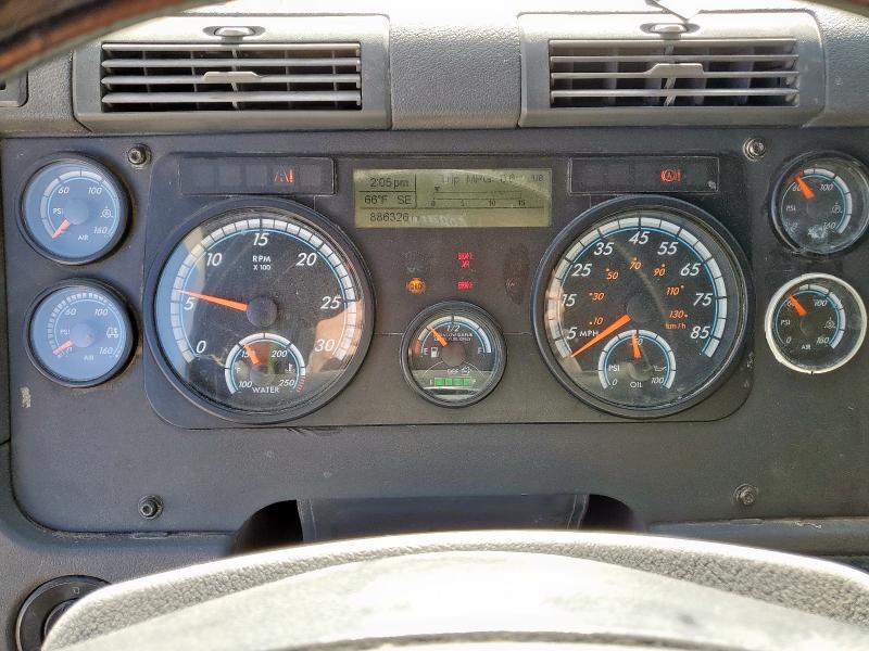 3AKJGLDRXGSGW7581 - 2016 FREIGHTLINER CASCADIA 1 Ağ foto 8