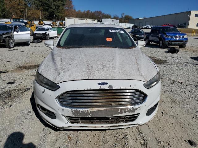 3FA6P0HR0DR183047 - 2013 FORD FUSION SE WHITE photo 5