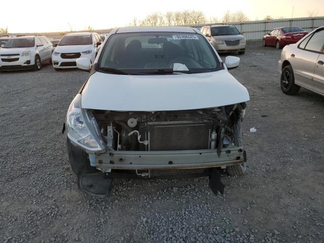 3N1CN7AP2GL877561 - 2016 NISSAN VERSA S WHITE photo 5