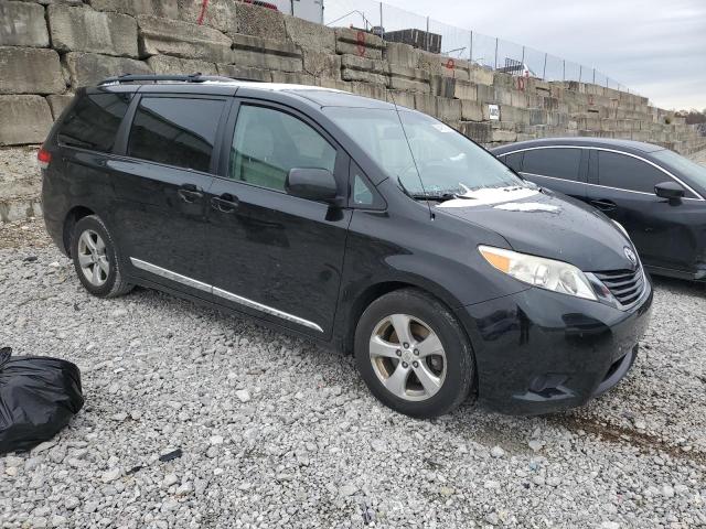 5TDKK3DC7CS269736 - 2012 TOYOTA SIENNA LE BLACK photo 4
