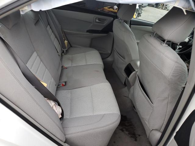 4T4BF1FK5FR470095 - 2015 TOYOTA CAMRY LE WHITE photo 10