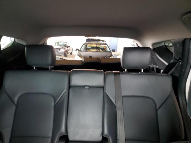 5XYZUDLA0JG561351 - 2018 HYUNDAI SANTA FE S WHITE photo 10