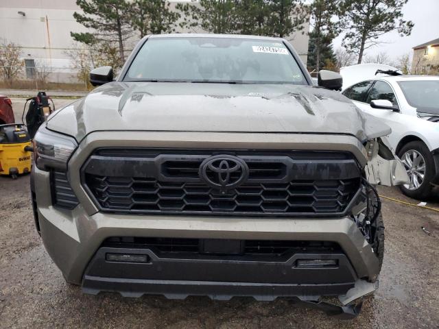 3TMLB5JN1RM041908 - 2024 TOYOTA TACOMA DOUBLE CAB 棕色 照片 5