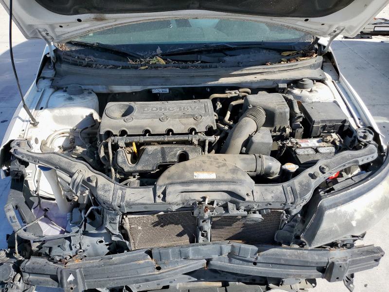 KNAFU4A2XB5318233 - 2011 KIA FORTE EX 白色 照片 11