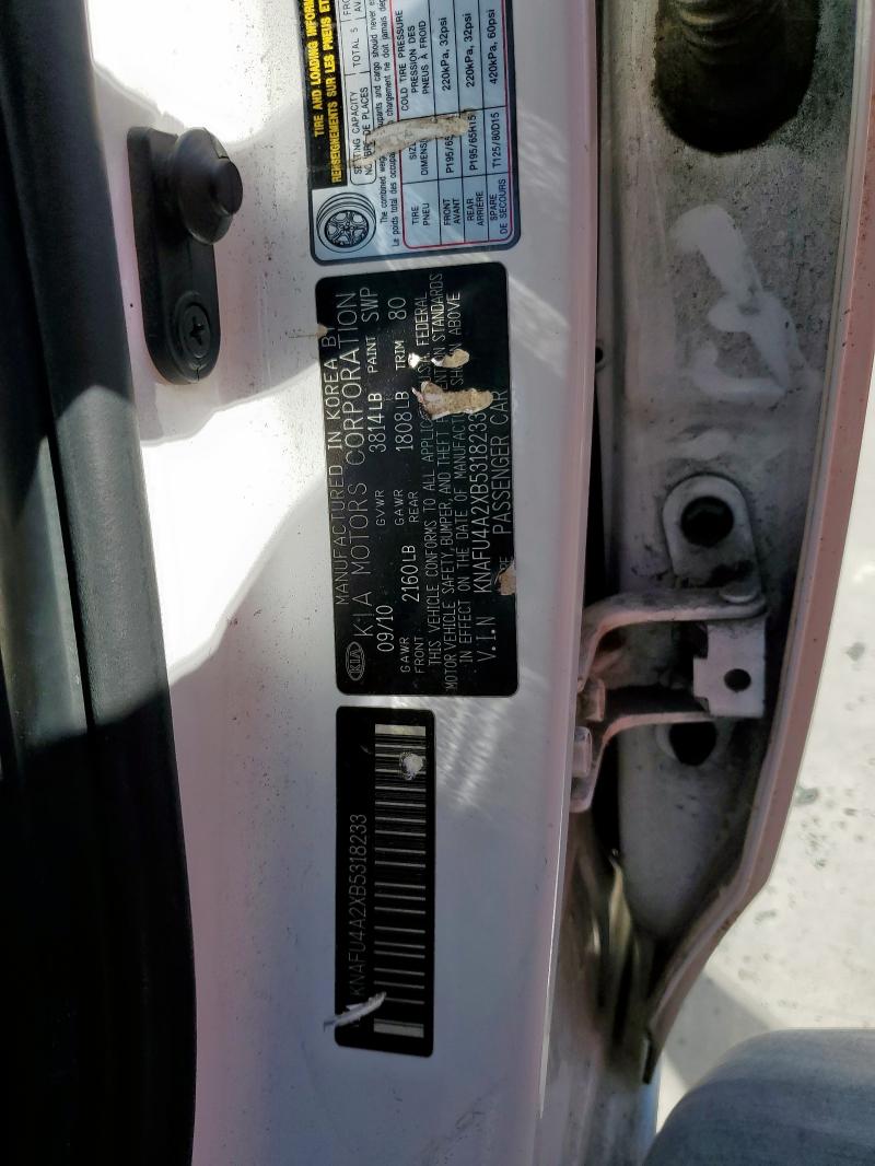 KNAFU4A2XB5318233 - 2011 KIA FORTE EX 白色 照片 13