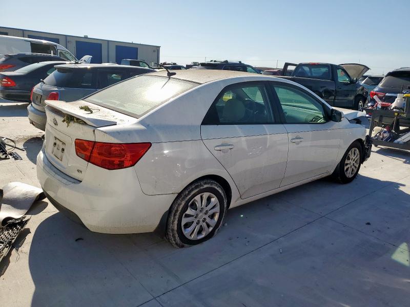KNAFU4A2XB5318233 - 2011 KIA FORTE EX 白色 照片 3