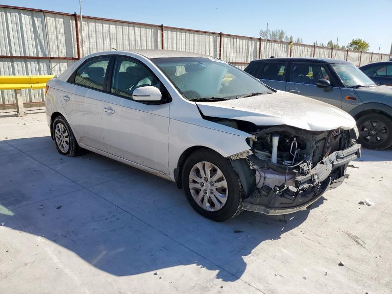 KNAFU4A2XB5318233 - 2011 KIA FORTE EX 白色 照片 4