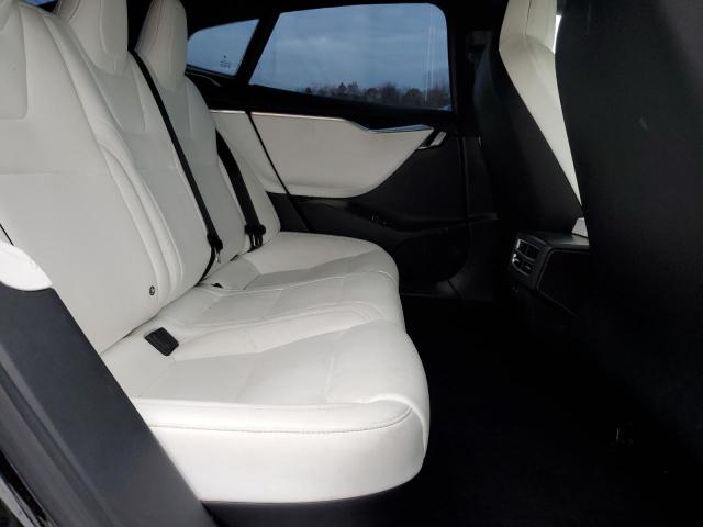 5YJSA1E42HF231454 - 2017 TESLA MODEL S Սև լուսանկար 10