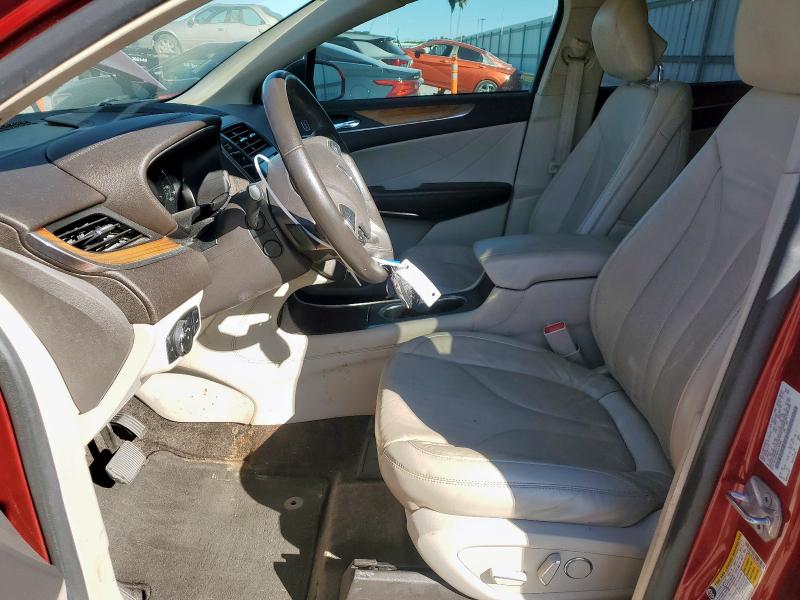 5LMCJ2C98HUL56368 - 2017 LINCOLN MKC SELECT 红色 照片 7