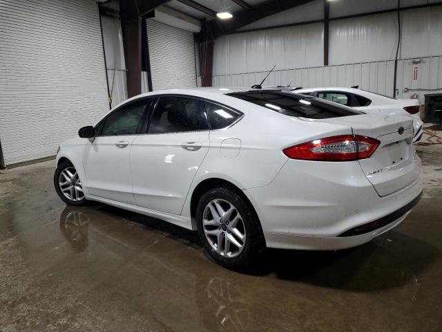 1FA6P0H75G5118734 - 2016 FORD FUSION SE WHITE photo 2
