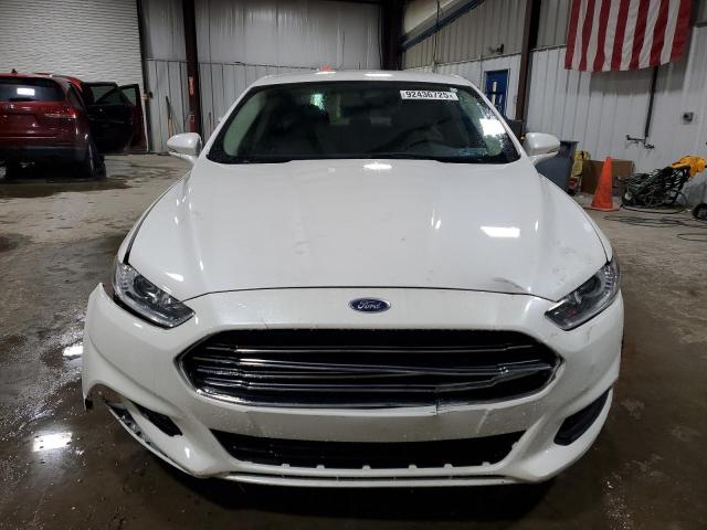 1FA6P0H75G5118734 - 2016 FORD FUSION SE WHITE photo 5