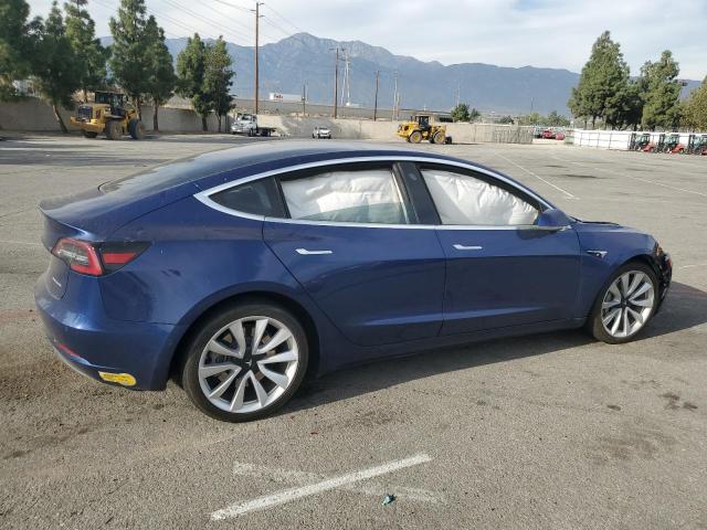 5YJ3E1EB4JF115962 - 2018 TESLA MODEL 3 蓝色 照片 3