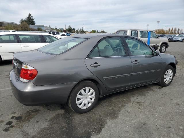 4T1BE32K15U535313 - 2005 TOYOTA CAMRY LE GRAY photo 3