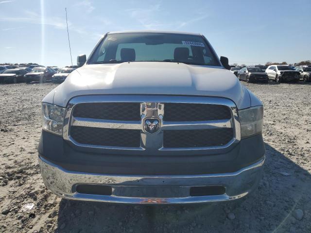 3C6JR6DG2JG211502 - 2018 RAM 1500 ST Weiß Foto 5