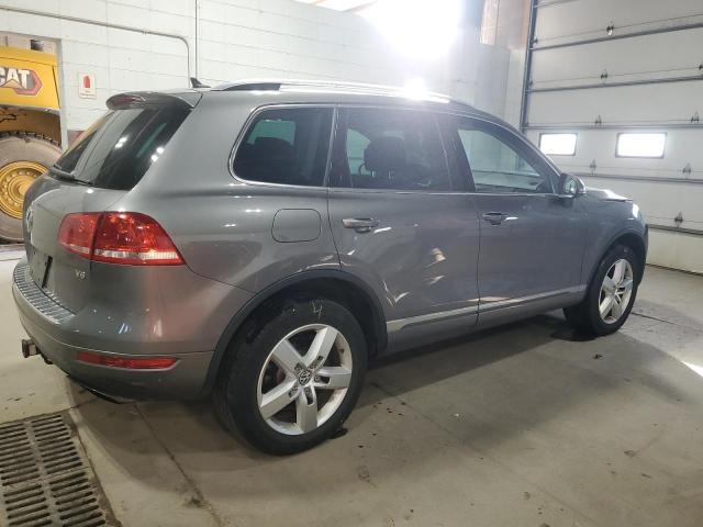 WVGEF9BP0DD001744 - 2013 VOLKSWAGEN TOUAREG V6 灰色 照片 3