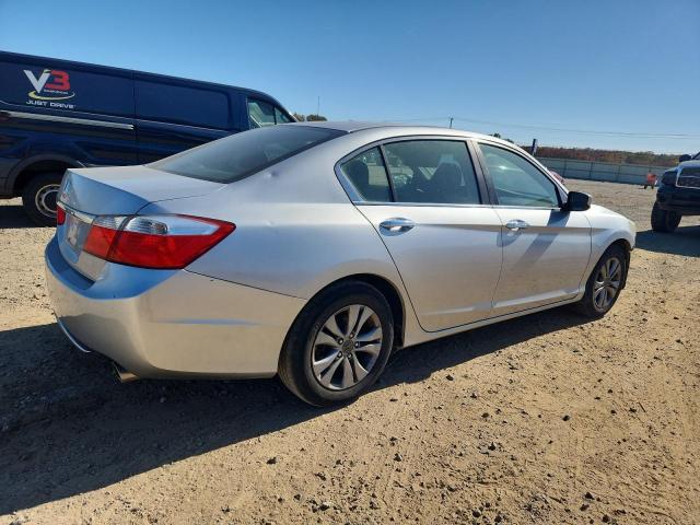 1HGCR2F35DA042908 - 2013 HONDA ACCORD LX Сріблястий фото 3