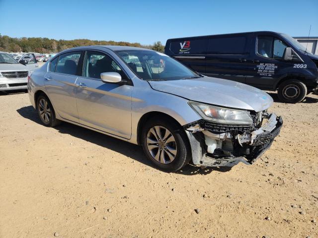 1HGCR2F35DA042908 - 2013 HONDA ACCORD LX Сріблястий фото 4