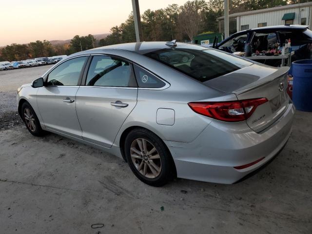 5NPE24AFXHH574095 - 2017 HYUNDAI SONATA SE SILVER photo 2