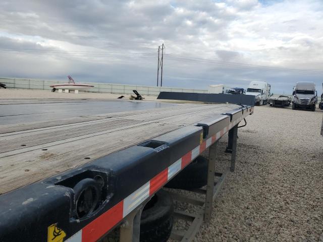 YAFSR3007K0022783 - 2019 2JE7 BLADE TRAILER BLACK photo 5