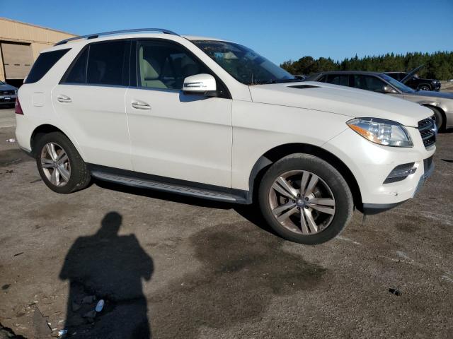 4JGDA5JBXDA242446 - 2013 MERCEDES-BENZ ML 350 أبيض صورة 4