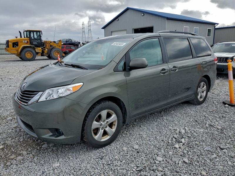 2013 TOYOTA SIENNA LE, 