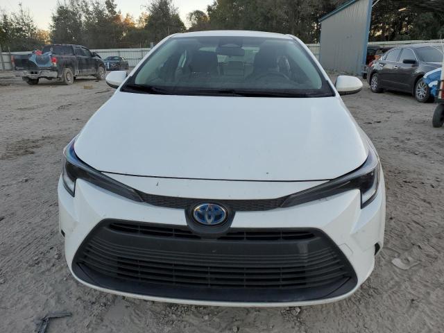 JTDBCMFE5R3038751 - 2024 TOYOTA COROLLA LE WHITE photo 5
