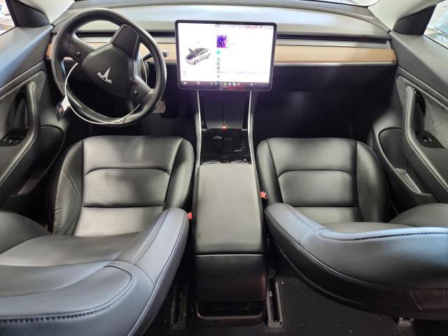 5YJ3E1EB4JF087614 - 2018 TESLA MODEL 3 Серебристый фото 8