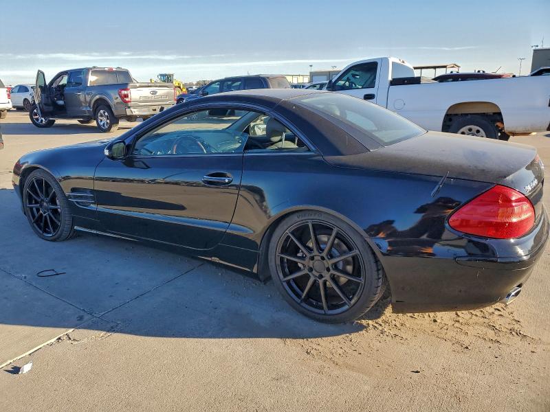 WDBSK75F23F048608 - 2003 MERCEDES-BENZ SL 500R 黑色 照片 2
