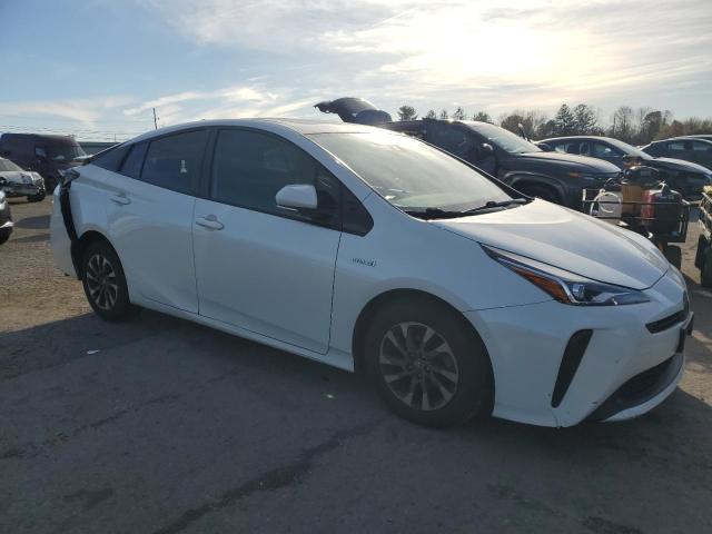 JTDKARFU7K3071024 - 2019 TOYOTA PRIUS თეთრი ფოტო 4