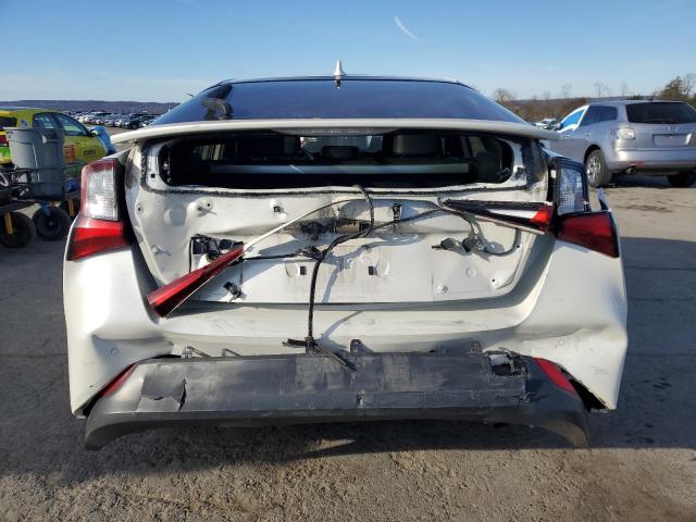 JTDKARFU7K3071024 - 2019 TOYOTA PRIUS თეთრი ფოტო 6