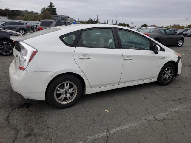 JTDKN3DUXB0249644 - 2011 TOYOTA PRIUS WHITE photo 3