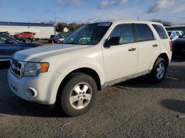 2011 FORD ESCAPE XLS, 