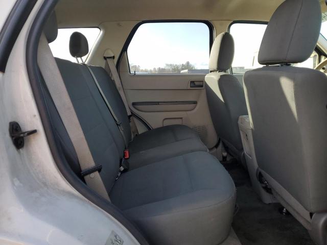 1FMCU9C78BKC59448 - 2011 FORD ESCAPE XLS WHITE photo 11