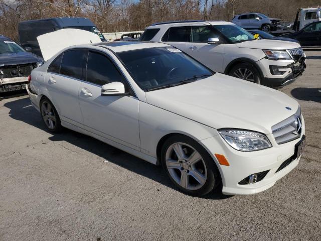 WDDGF8BB8AF451370 - 2010 MERCEDES-BENZ C 300 4MATIC WHITE photo 4