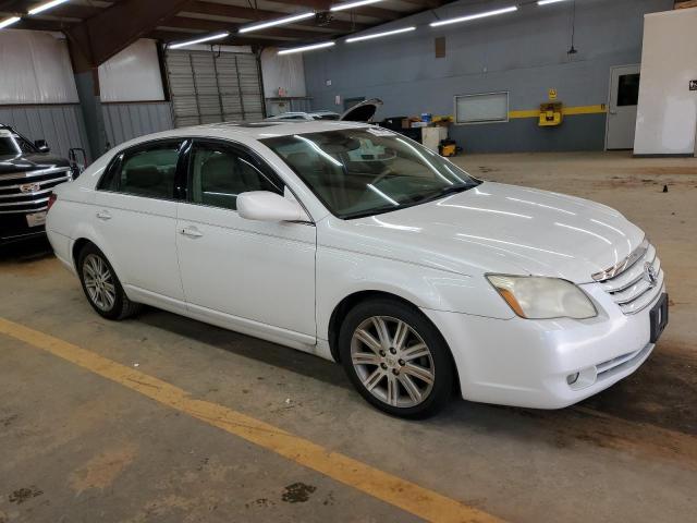 4T1BK36B26U159550 - 2006 TOYOTA AVALON XL WHITE photo 4