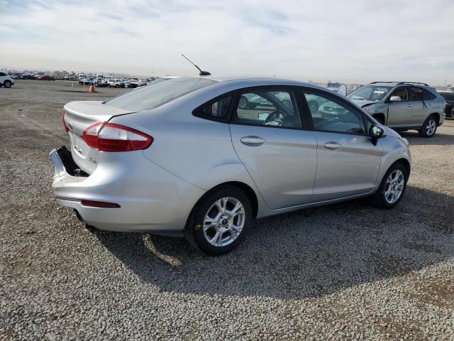 3FADP4BJ2FM164078 - 2015 FORD FIESTA SE SILVER photo 3
