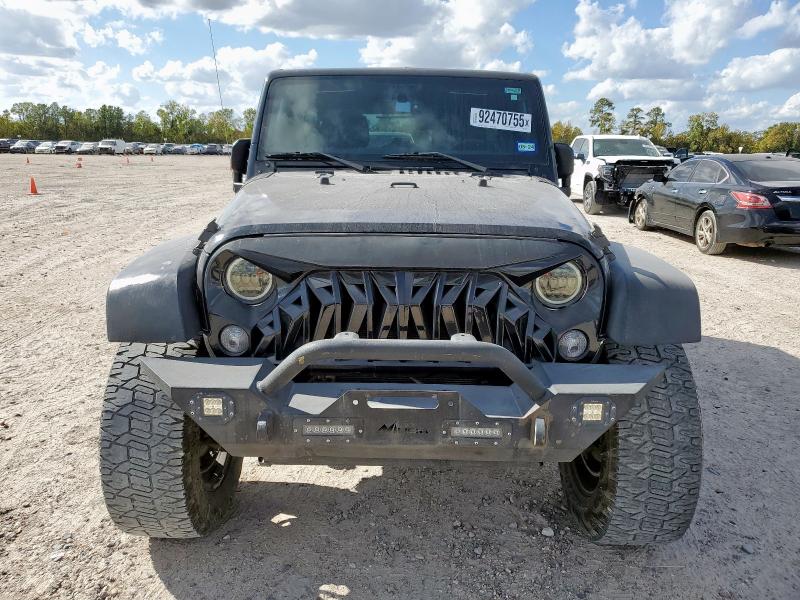 1C4BJWDG0FL689187 - 2015 JEEP WRANGLER U SPORT BLACK photo 5