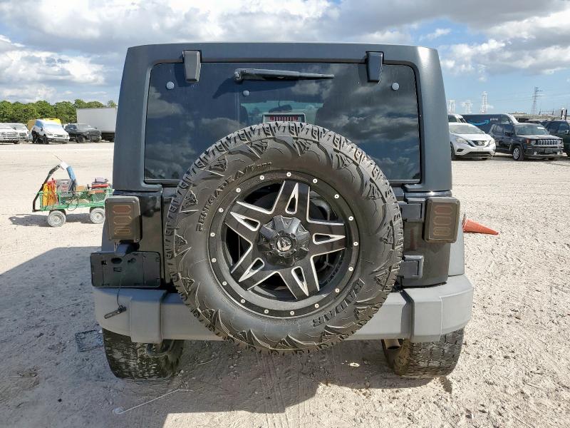 1C4BJWDG0FL689187 - 2015 JEEP WRANGLER U SPORT BLACK photo 6