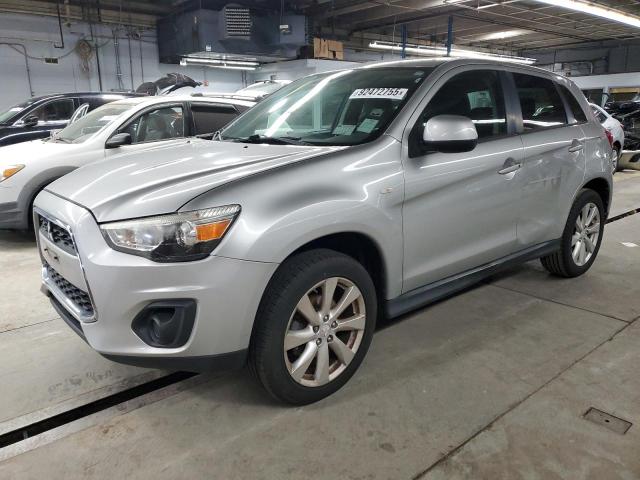 2015 MITSUBISHI OUTLANDER ES, 