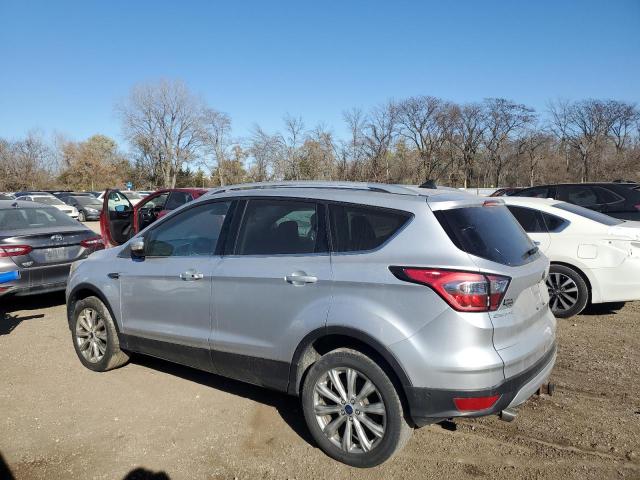 1FMCU9J9XJUA18627 - 2018 FORD ESCAPE TITANIUM ვერცხლისფერი ფოტო 2