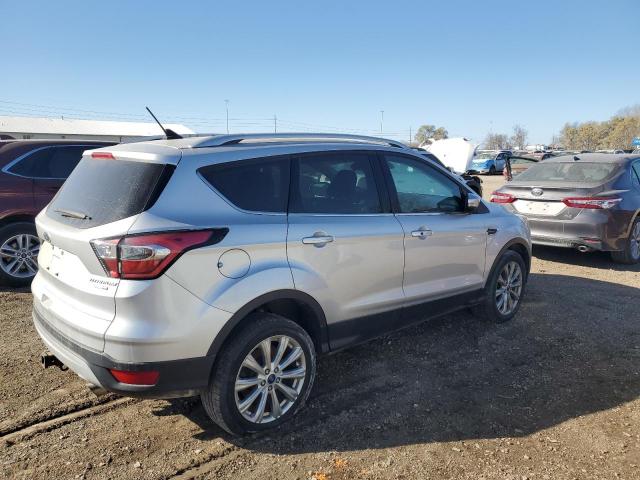 1FMCU9J9XJUA18627 - 2018 FORD ESCAPE TITANIUM ვერცხლისფერი ფოტო 3