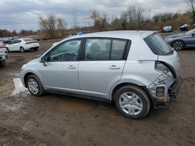 3N1BC1CP2BL455598 - 2011 NISSAN VERSA S SILVER photo 2